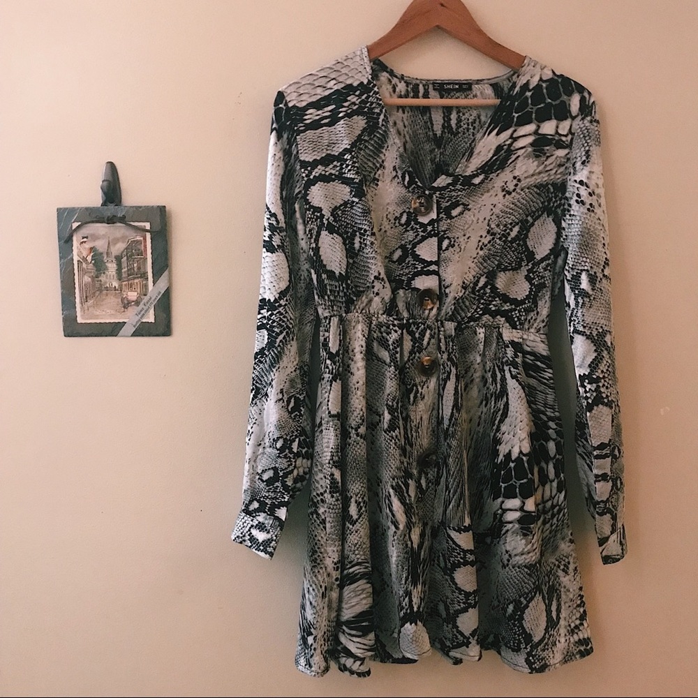 SHEIN Snakeprint Dress